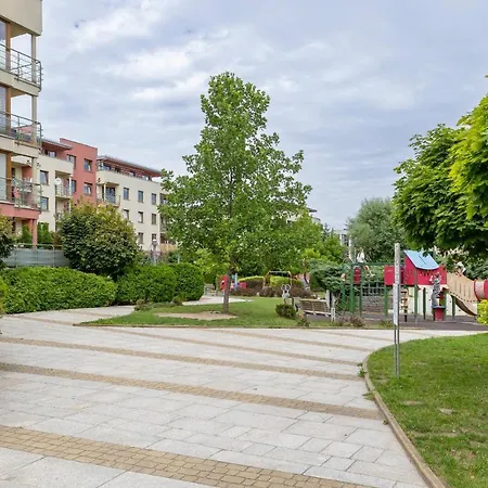 Apartment Mondrian Cracow - 2 Bedroom For Office By Renters *