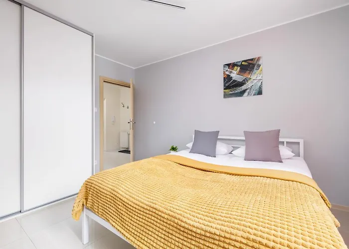 شقة Mondrian Cracow - 2 Bedroom For Office By Renters