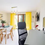 Mondrian Cracow - 2 Bedroom For Office By Renters شقة